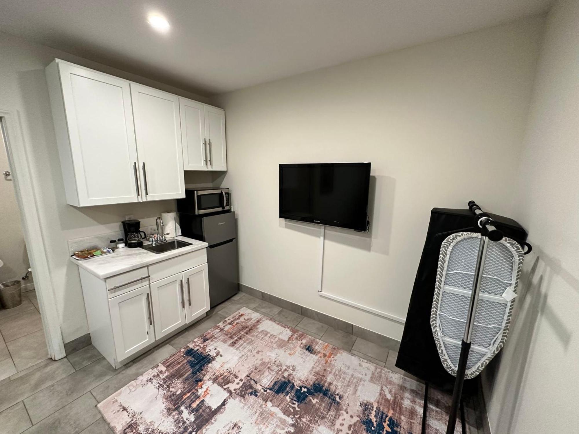 Studio With Private Entrance Next To Balboa Park Сан Диего Екстериор снимка