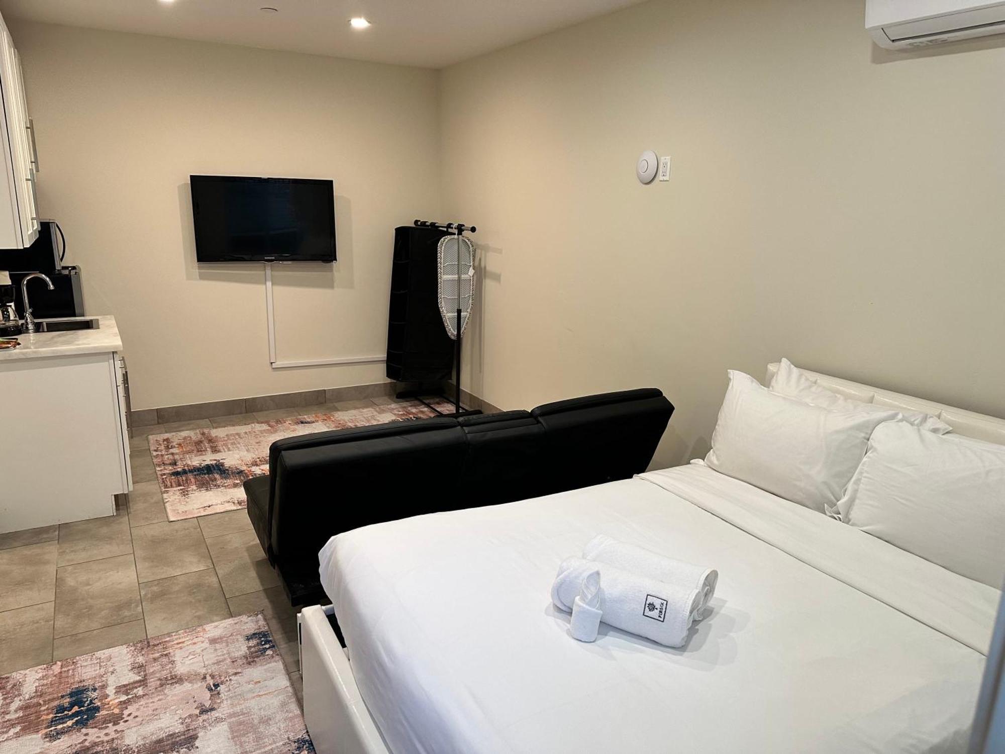 Studio With Private Entrance Next To Balboa Park Сан Диего Екстериор снимка