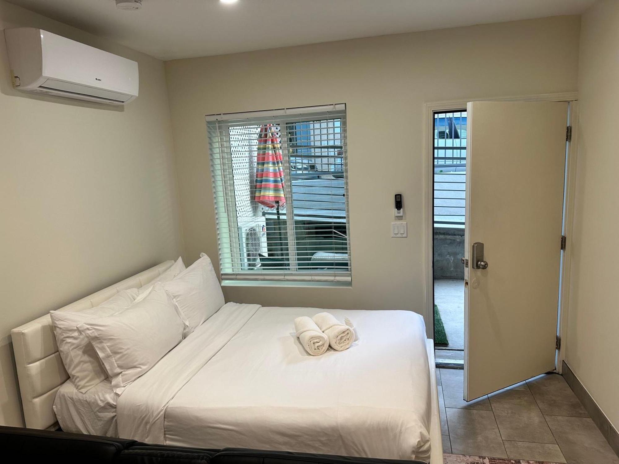 Studio With Private Entrance Next To Balboa Park Сан Диего Екстериор снимка